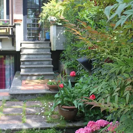 度假居 Le Jardin De *