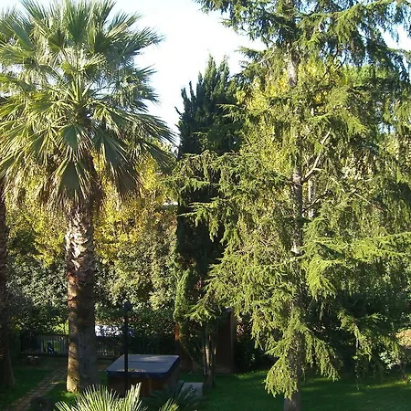 度假居 Le Jardin De *